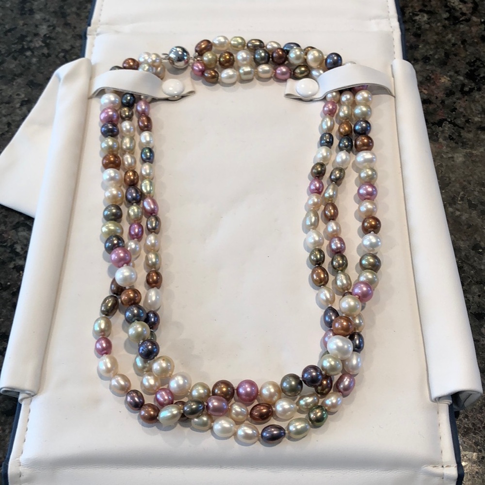 Cultured Pearls multicolor pearl necklace